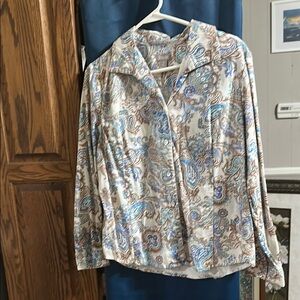 Chico's Blue and Cream 3/4 Sleeve Notched Collar Blouse